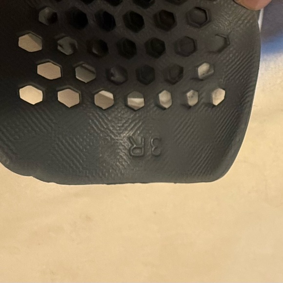 Plae water shoes - Picture 4 of 5